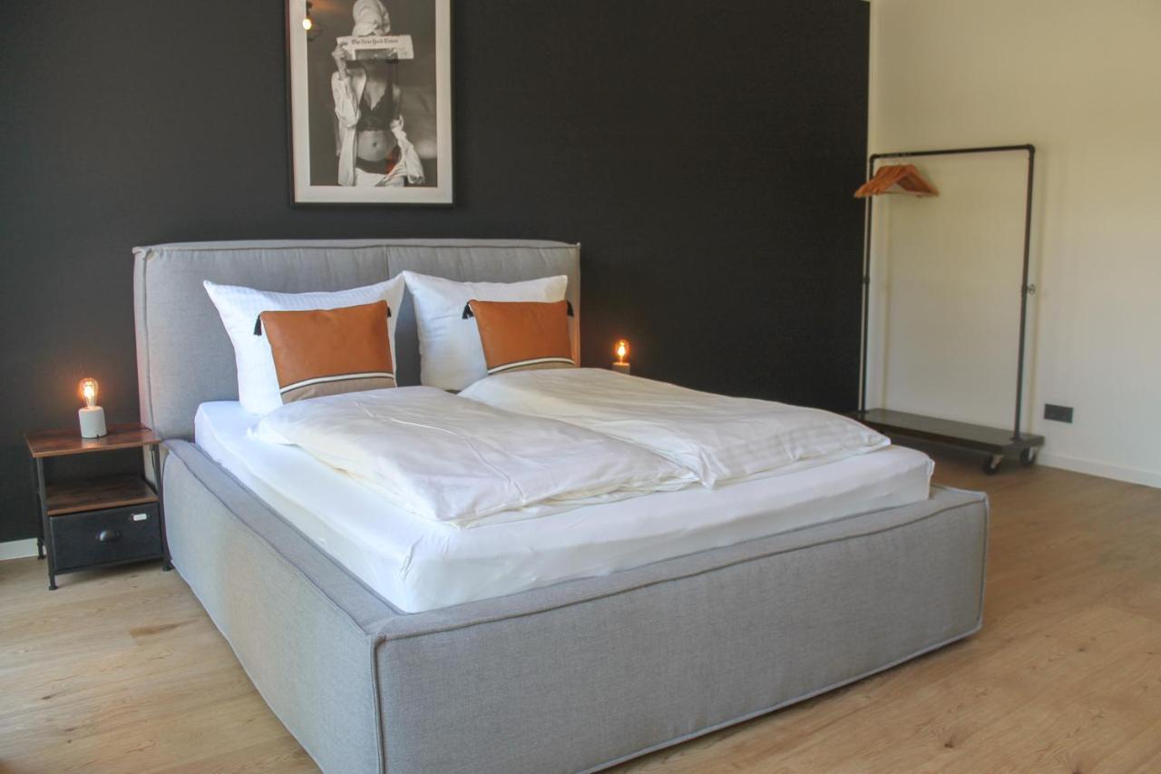 New York Apartment - Fuer Freunde & Familien, Stadtnah, Parkplatz, E-Ladestation, Gitterbox Fuer Fahrraeder, Fitnessstudio, Digitale Gaestemappe Mit Restaurant- Und Unternehmenstipps Koblenz  Kültér fotó