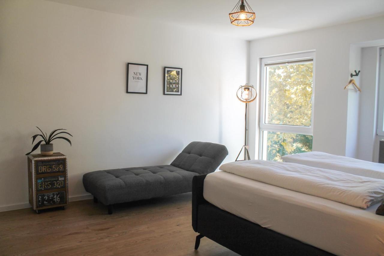 New York Apartment - Fuer Freunde & Familien, Stadtnah, Parkplatz, E-Ladestation, Gitterbox Fuer Fahrraeder, Fitnessstudio, Digitale Gaestemappe Mit Restaurant- Und Unternehmenstipps Koblenz  Kültér fotó