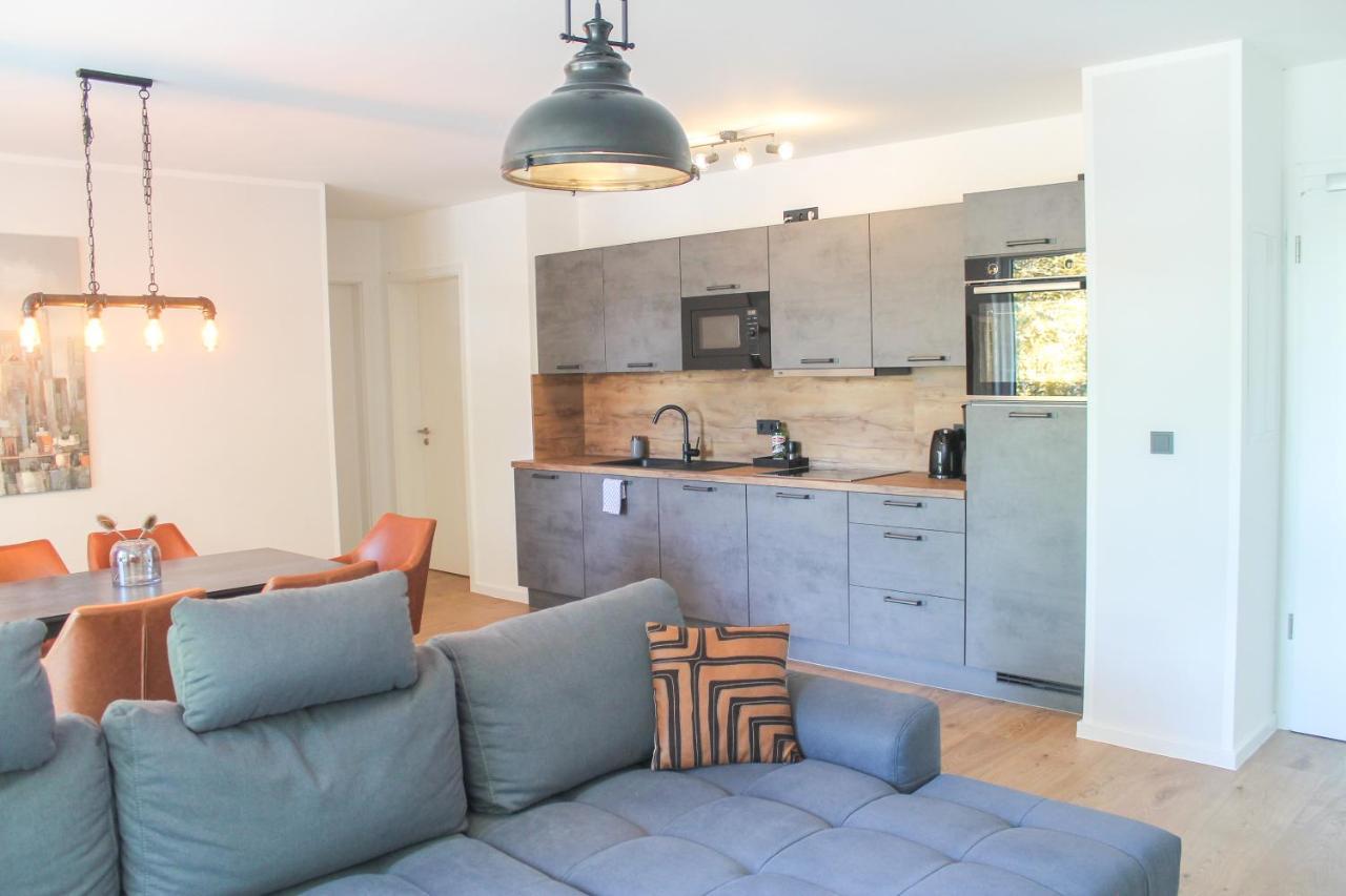 New York Apartment - Fuer Freunde & Familien, Stadtnah, Parkplatz, E-Ladestation, Gitterbox Fuer Fahrraeder, Fitnessstudio, Digitale Gaestemappe Mit Restaurant- Und Unternehmenstipps Koblenz  Kültér fotó